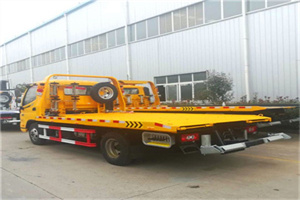 阳西附近拖车救援搭电